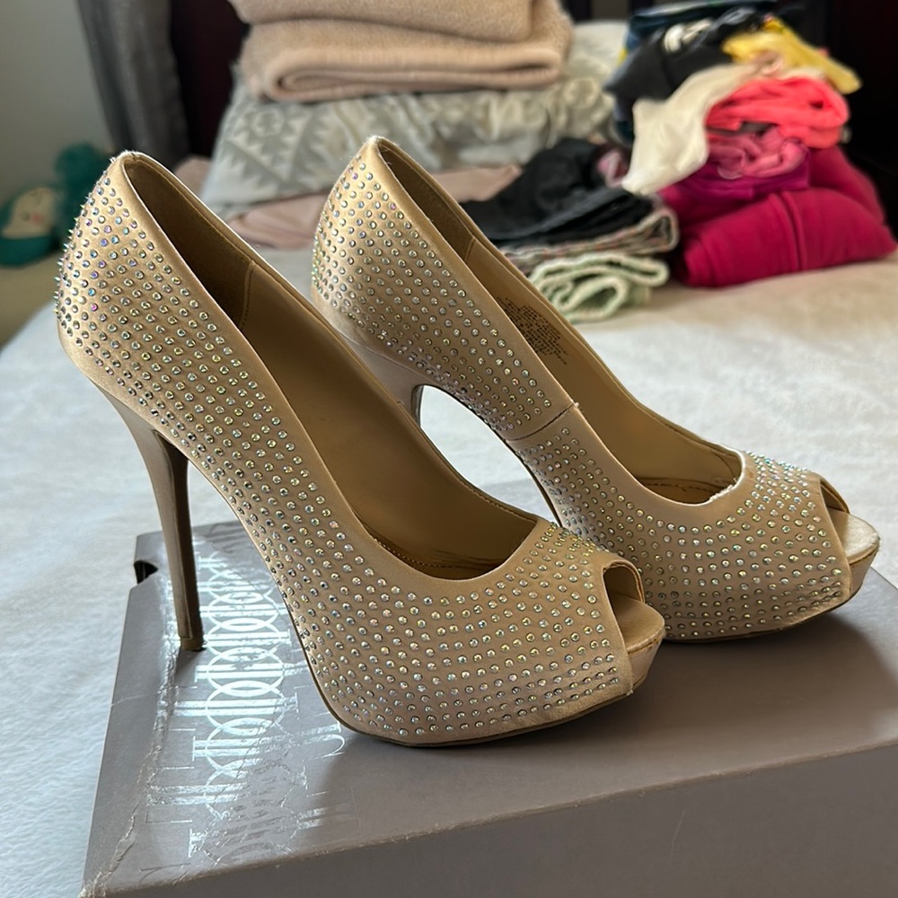 Jennifer Lopez heels